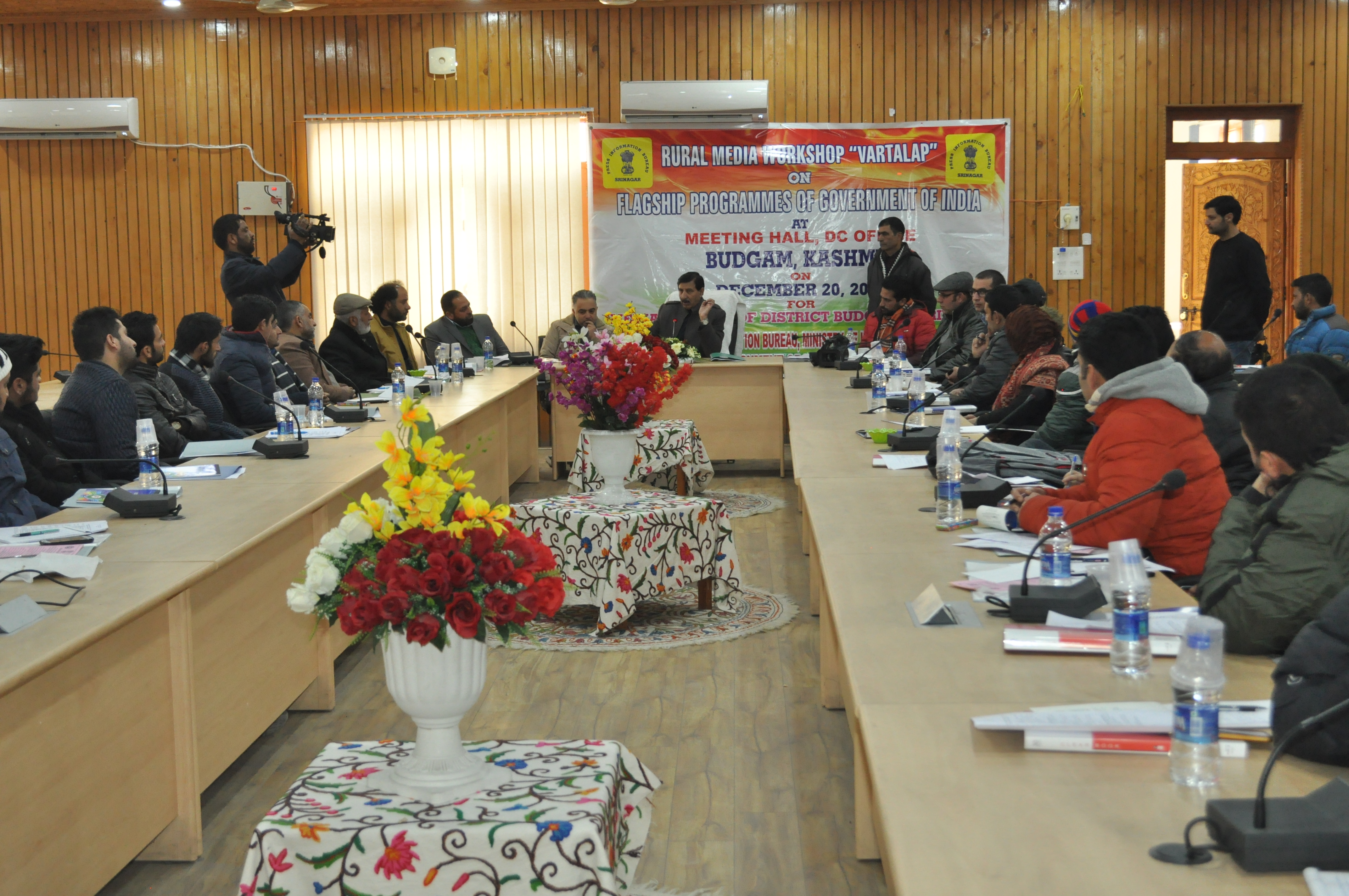 PIB organises one-day workshop for journalists of Srinagar and Budgam districts