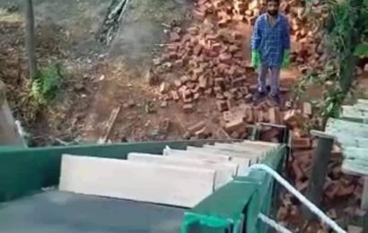 Ghulam Hussain – Brain Behind Unique Brick Lifting Machine 